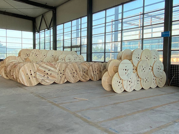 長飛光(guāng)纖光纜(lǎn)